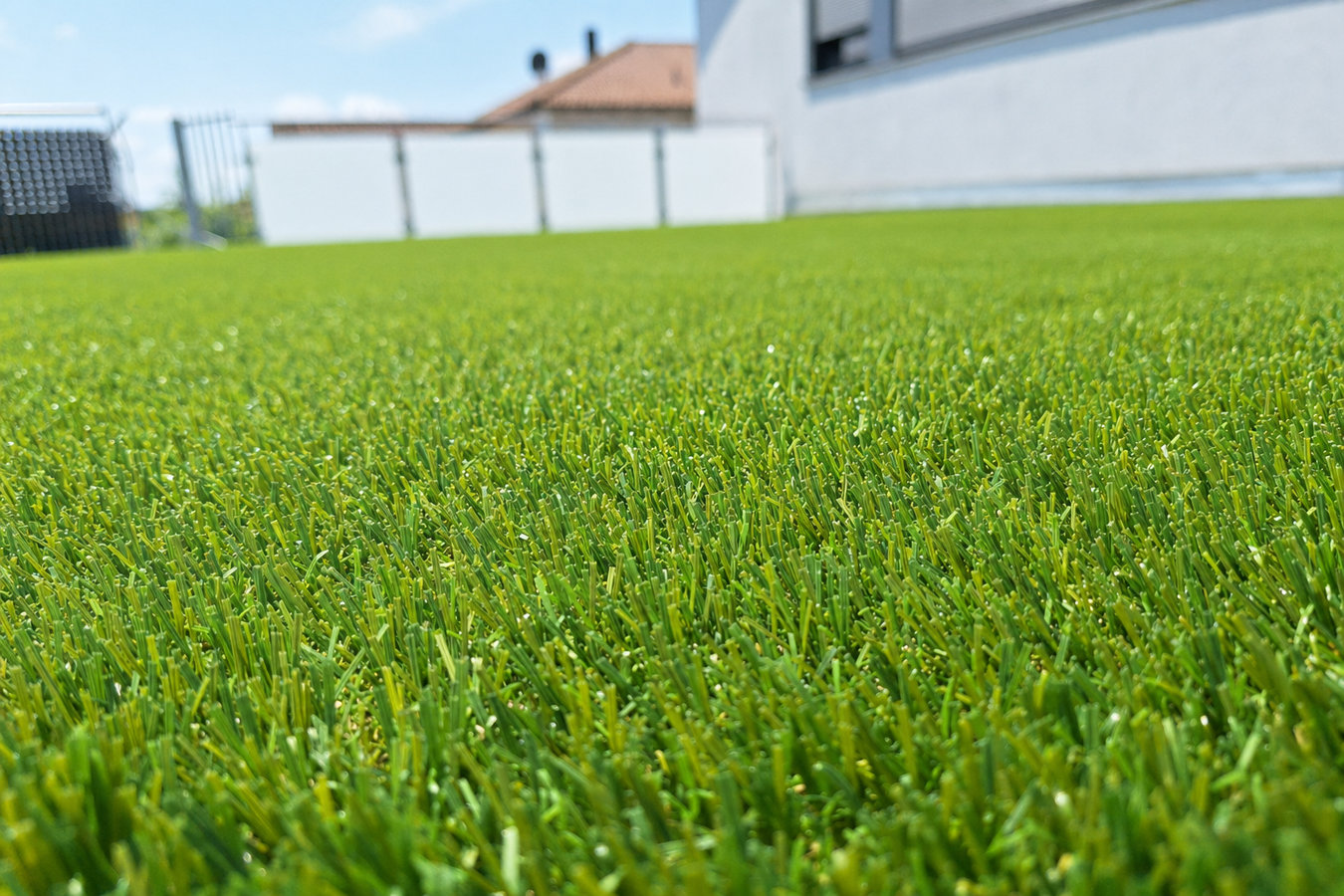 Synthetic lawn turf in Edinburg, TX